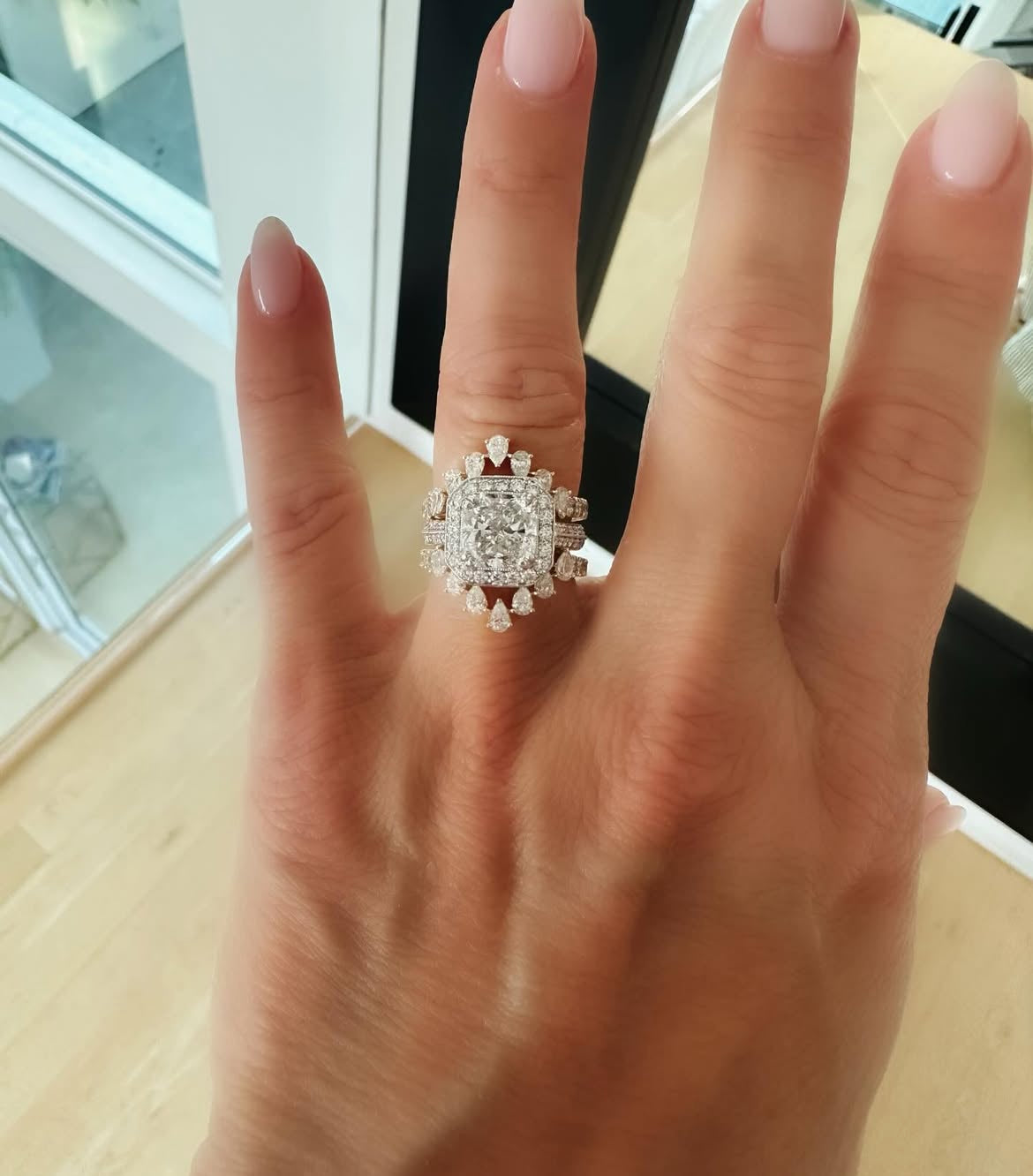 Vivid Apex Ring