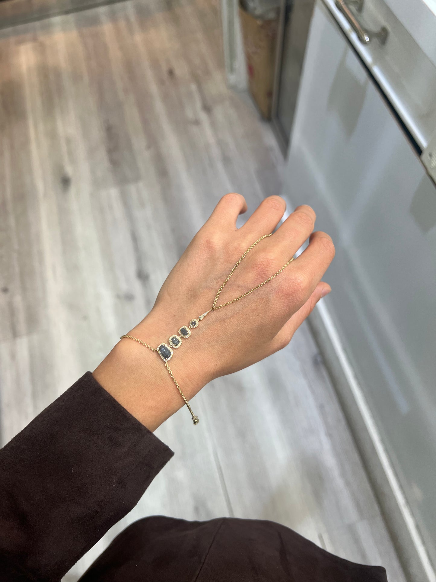 Aurora Handchain